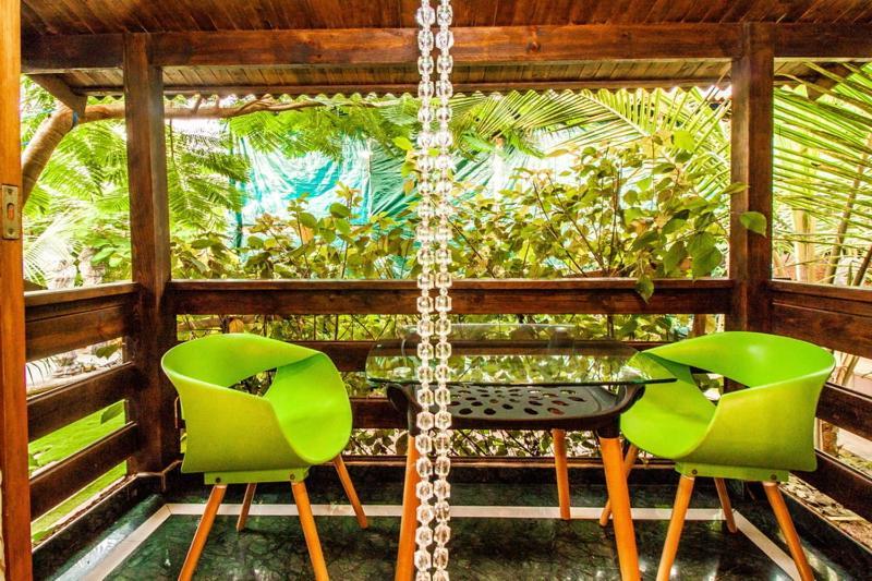 Rock Forest Goa Honeymoon Cottages カラングート エクステリア 写真