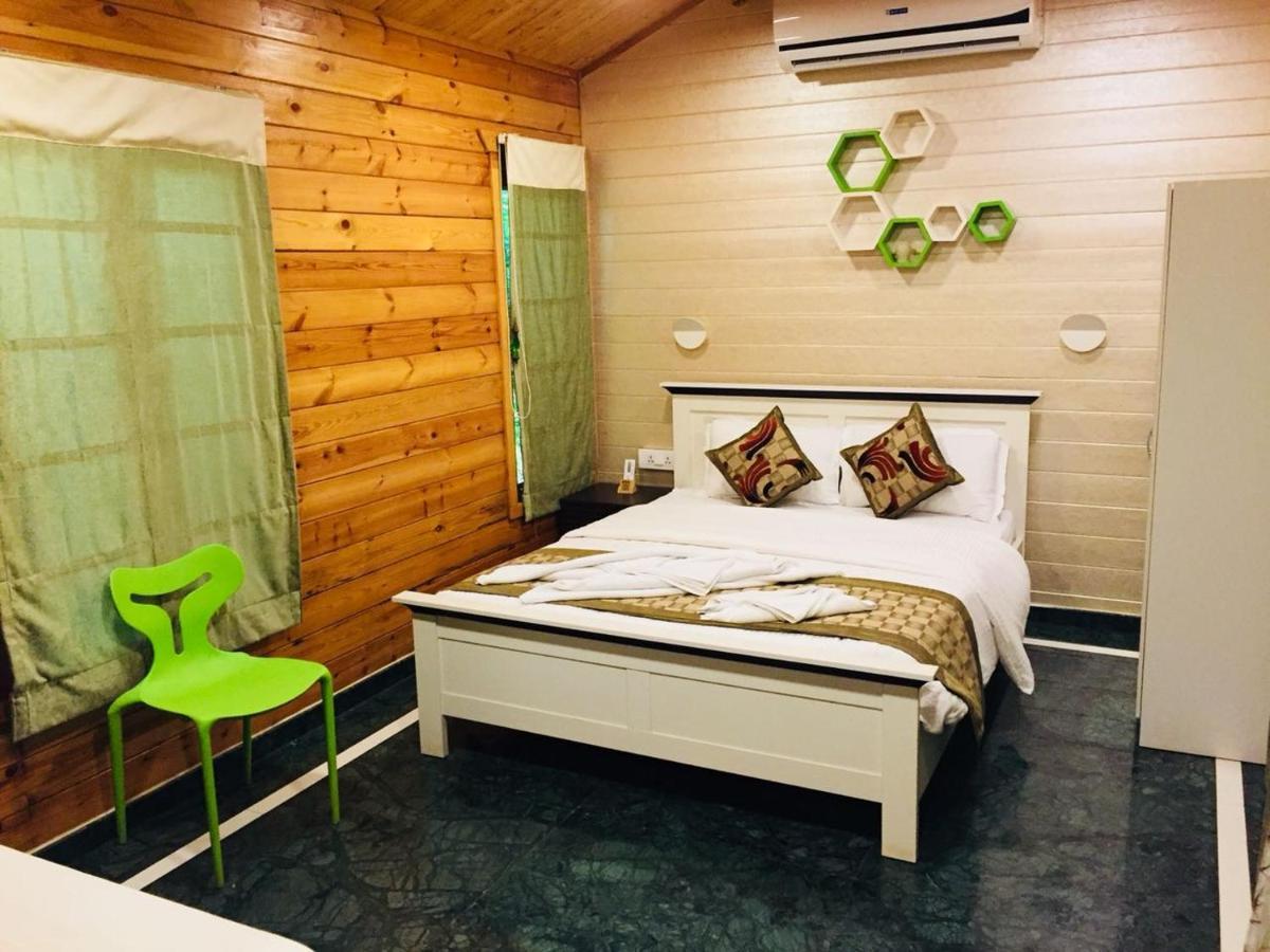 Rock Forest Goa Honeymoon Cottages カラングート エクステリア 写真