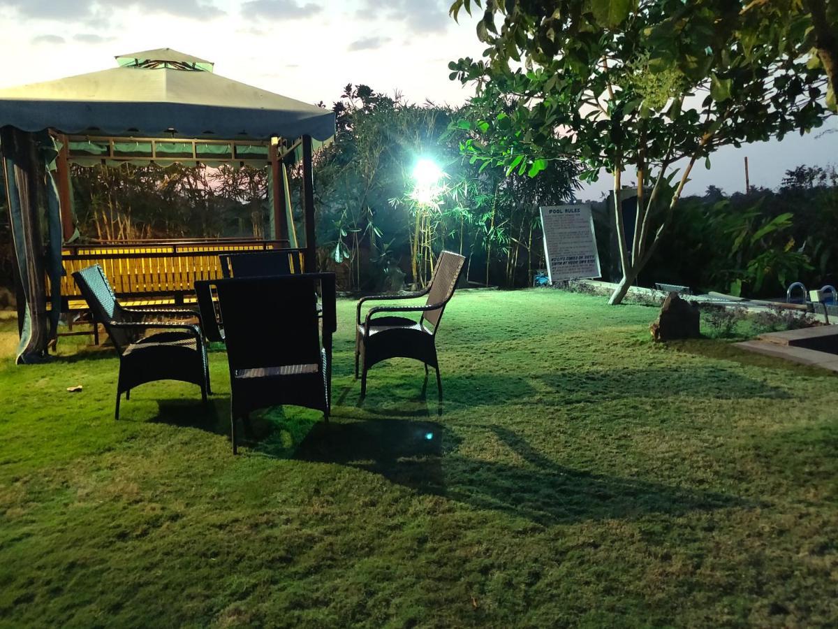 Rock Forest Goa Honeymoon Cottages カラングート エクステリア 写真