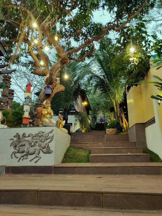 Rock Forest Goa Honeymoon Cottages カラングート エクステリア 写真