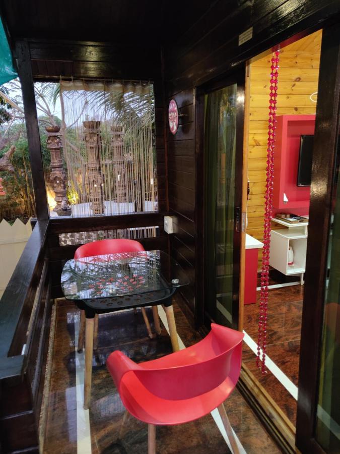 Rock Forest Goa Honeymoon Cottages カラングート エクステリア 写真