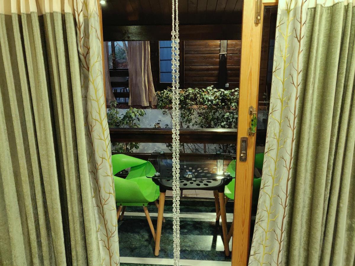 Rock Forest Goa Honeymoon Cottages カラングート エクステリア 写真